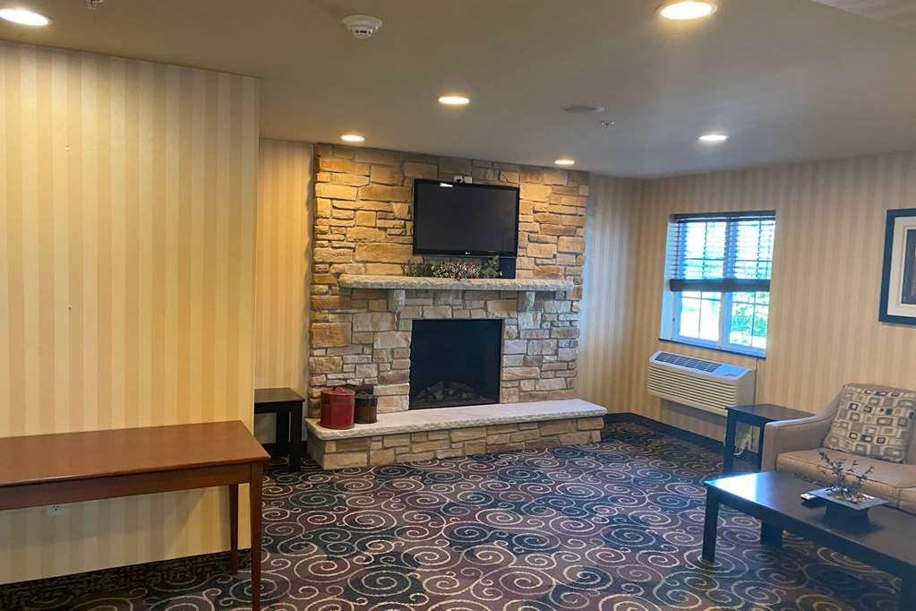 Americinn By Wyndham Oshkosh Interior foto
